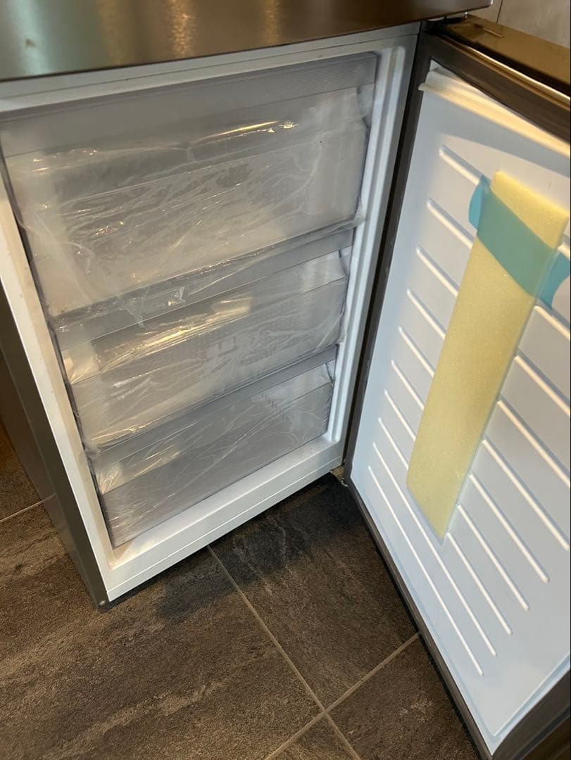 ハイアール　大容量270L 2ドア冷蔵庫 2021年製