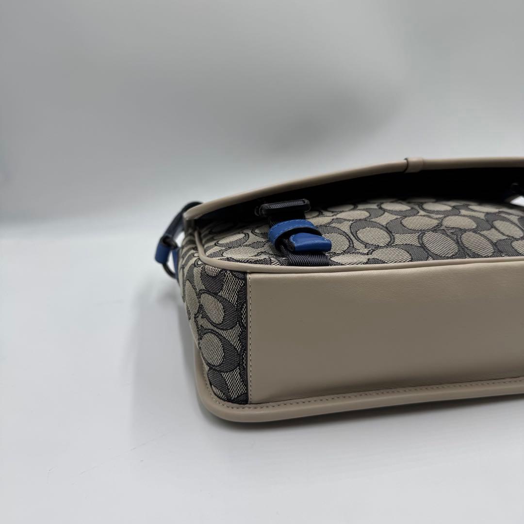 未使用級✨ コーチ リーグ メッセンジャーバッグ シグネチャー ジャガード 白