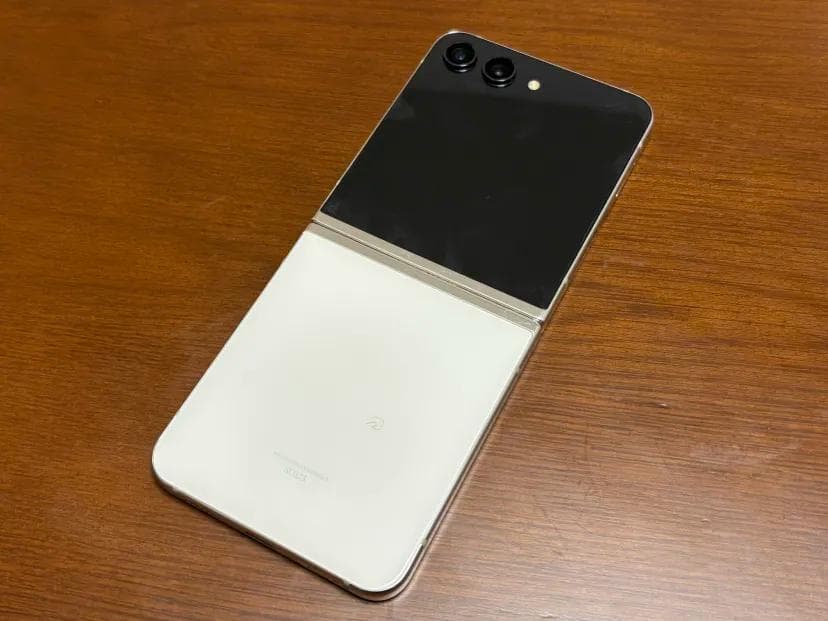 【ジャンク】Galaxy Z Flip5