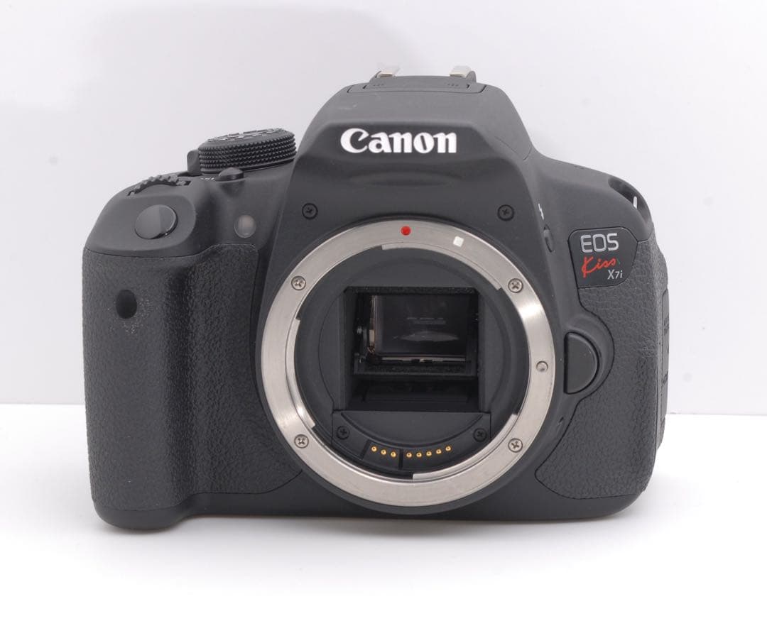 ⭐️お値下げしましたCanon EOS Kiss X7i ダブルレンズ⭐️おまけ多数