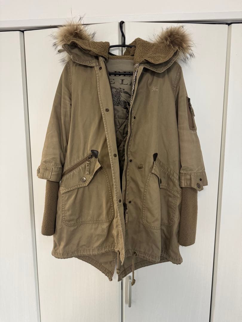 Burberry Blue label ベージュファー付きモッズコート