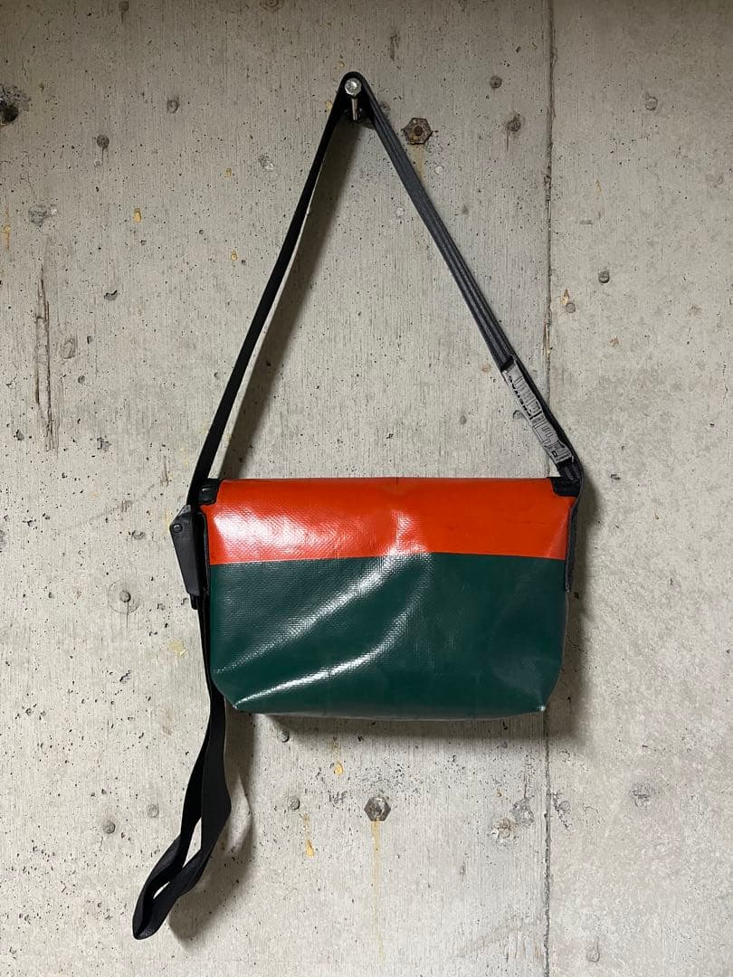 送料無料　FREITAG Hawaiian five o