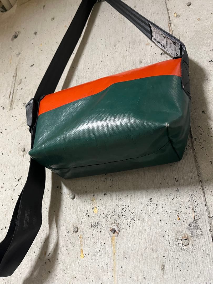 送料無料　FREITAG Hawaiian five o