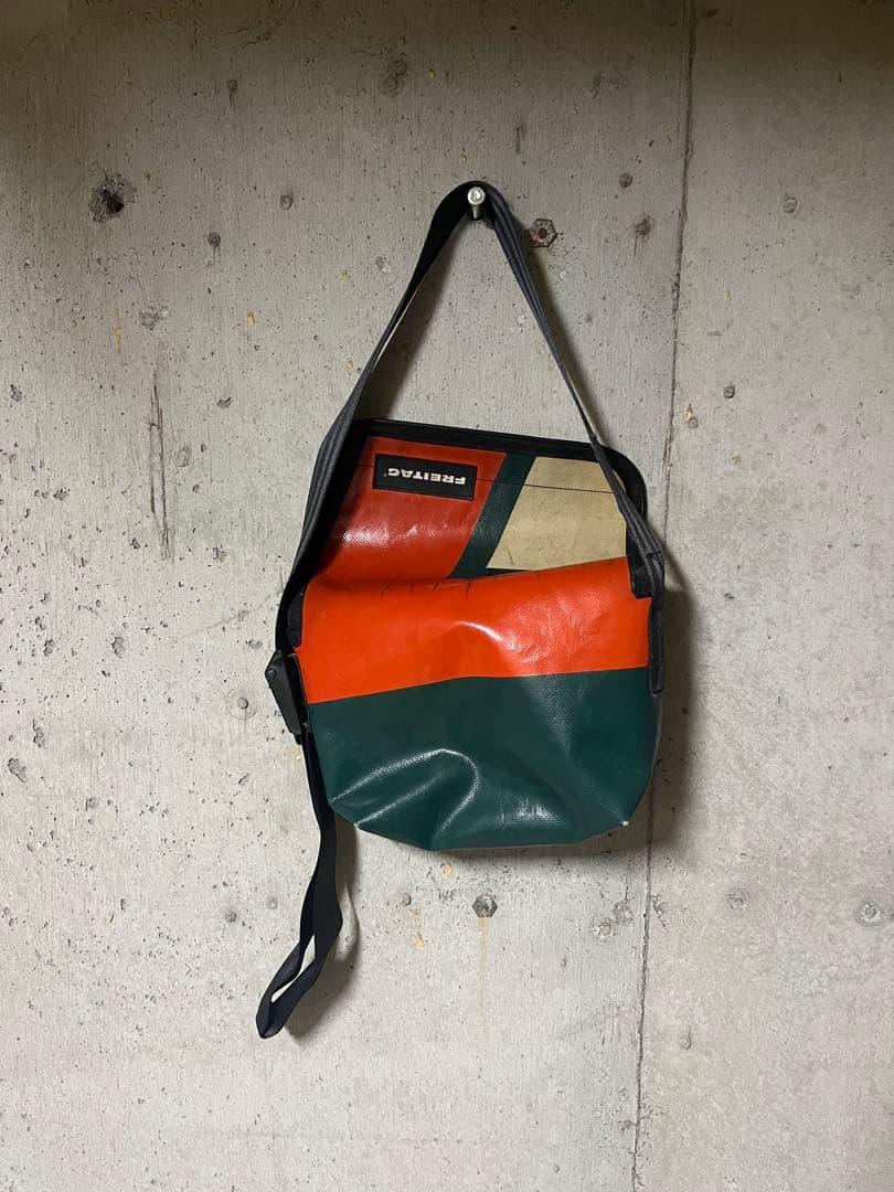 送料無料　FREITAG Hawaiian five o