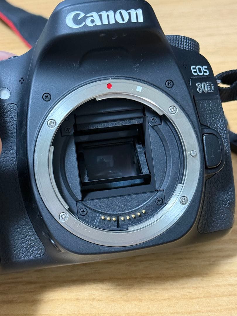 【値下げ】Canon EOS 80D デジタル一眼レフカメラ ボディ ブラック