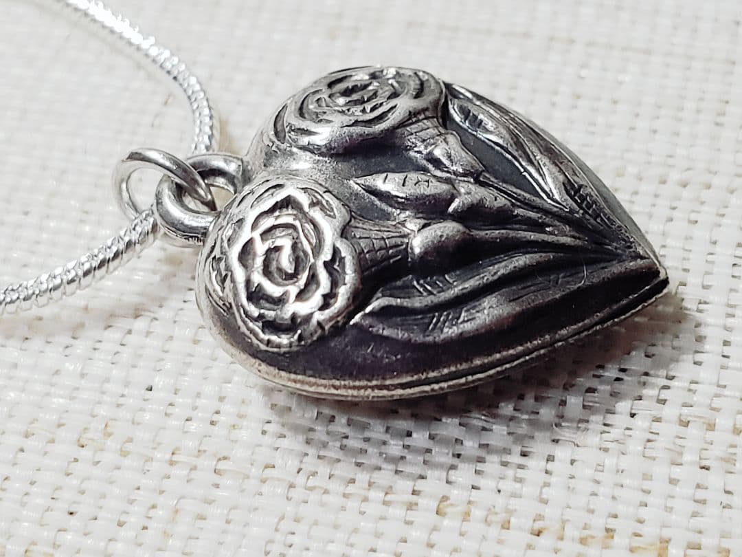 1910-40年代　スウィートハートジュエリーネックレス 忘れ草　スイートハート