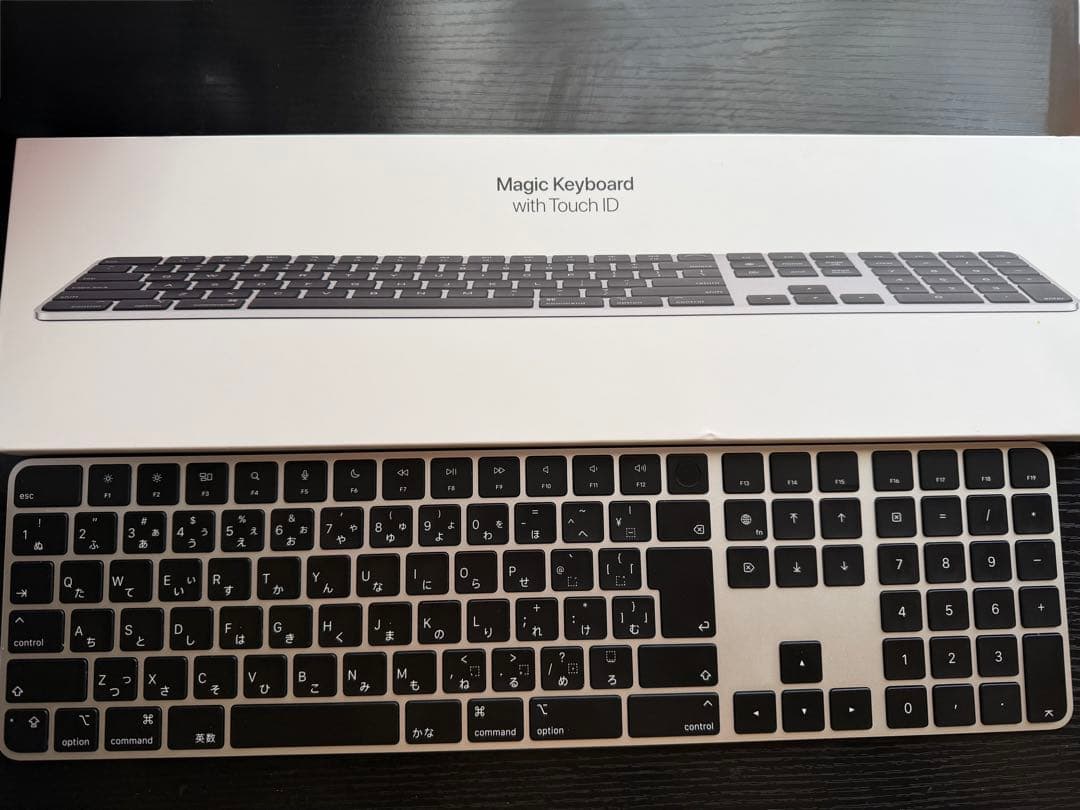 Apple Magic Keyboard (Touch ID + テンキー)