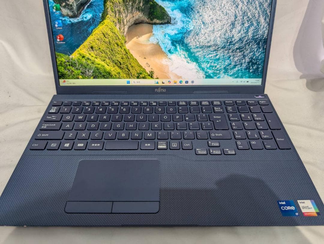 ☆高性能☆ 富士通 TH77/E3 第11世代 i7-1165G7 高速SSD