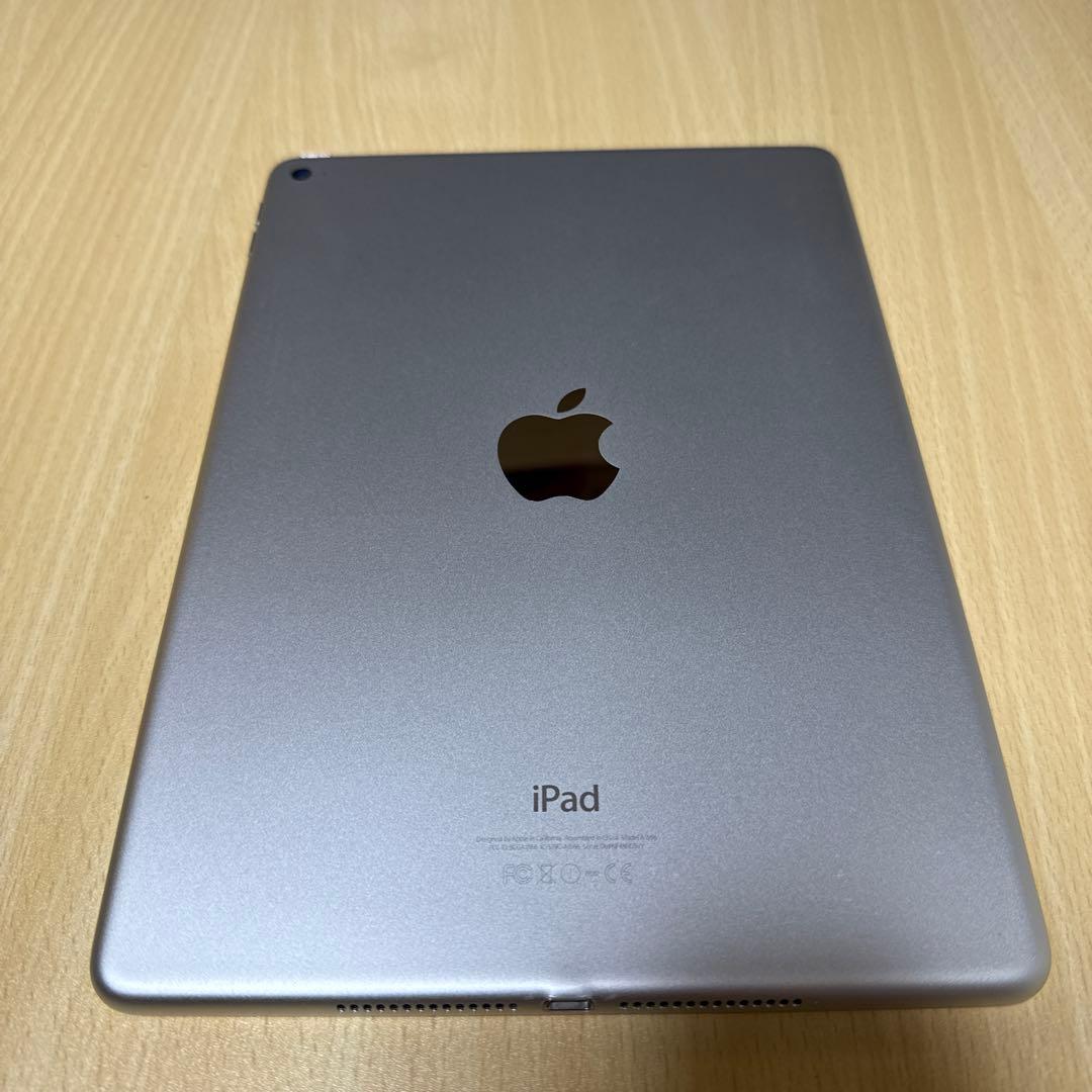 iPad Air 2 Wi-Fiモデル　シルバー　64GB