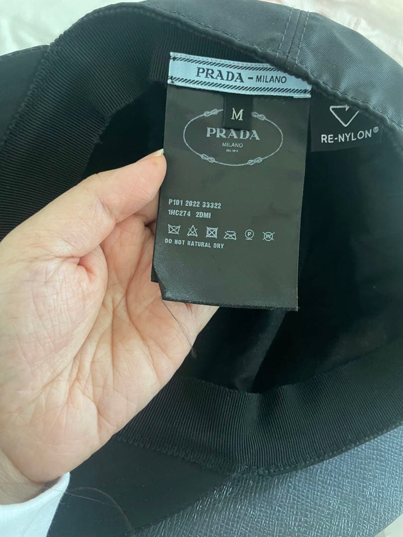 PRADA ベースボールキャップ Mサイズ❤︎