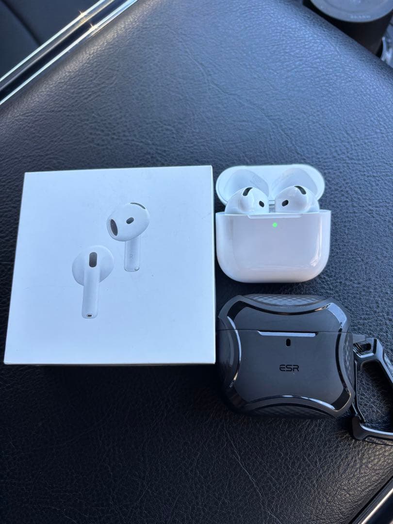 バ*ン様 AirPods4 ノイキャン有り