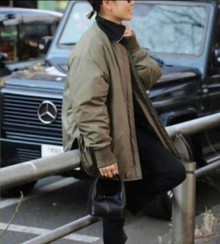 ジュンさん専用　CALUX カーキ色 キルティングダウンジャケット フード付き