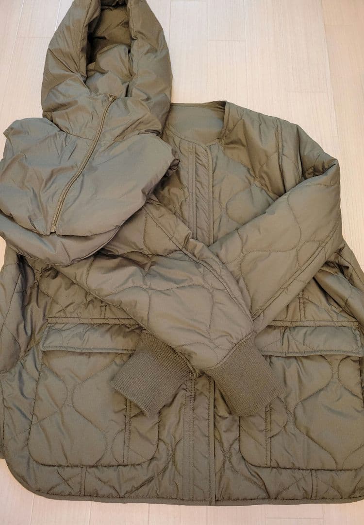 ジュンさん専用　CALUX カーキ色 キルティングダウンジャケット フード付き