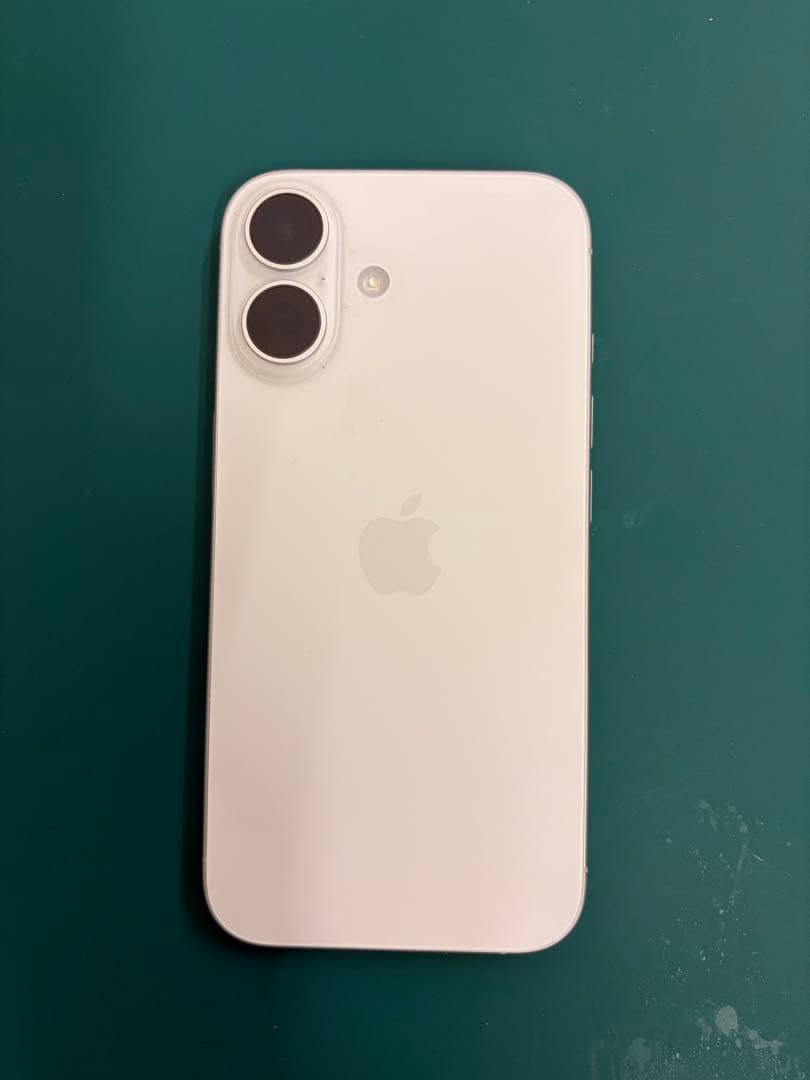 スマートフォン本体 iPhone16(128GB)