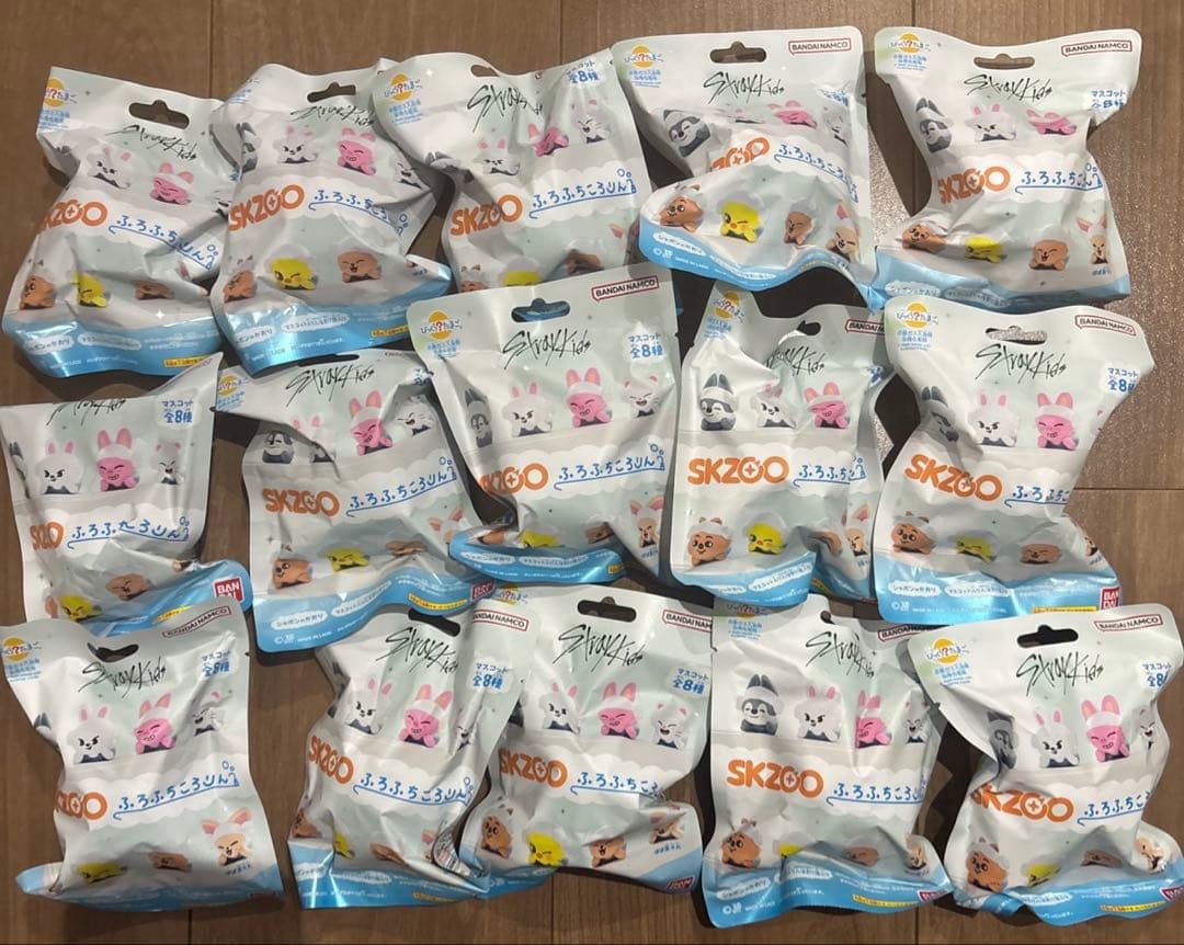 【新品未開封】15個セット SKZOO びっくらたまご ふろふちころりん