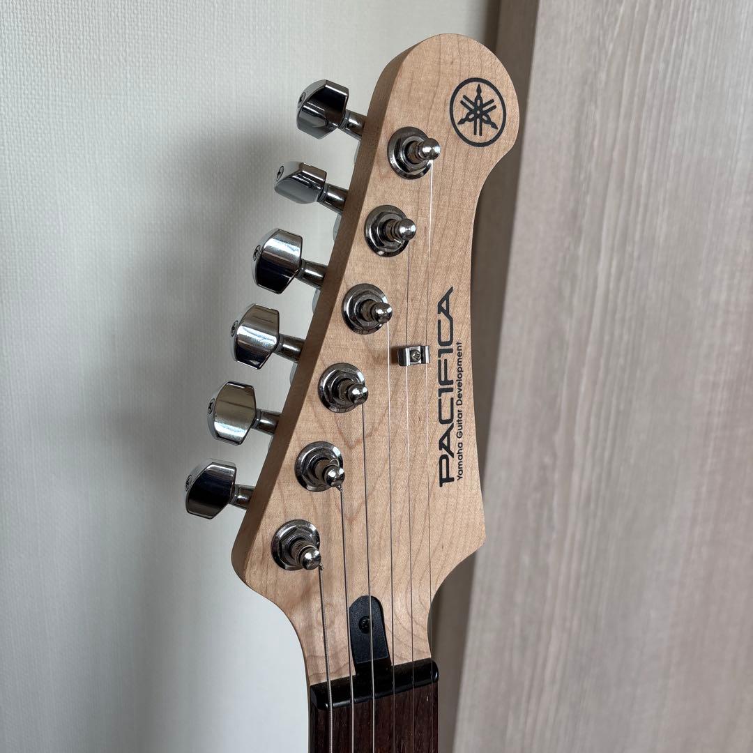 YAMAHA PACIFICA 112V 人気色　美品　ケース＋おまけ付き