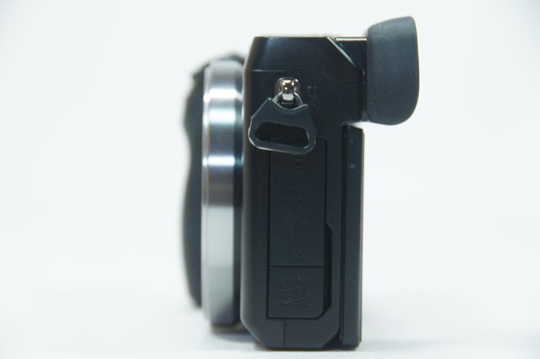 【極美品】 SONY NEX-7 ミラーレス 一眼カメラ S回数9,992回