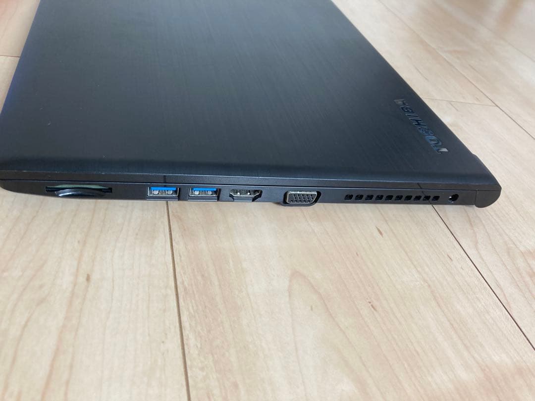 東芝 dynabook Satellite B35/R
