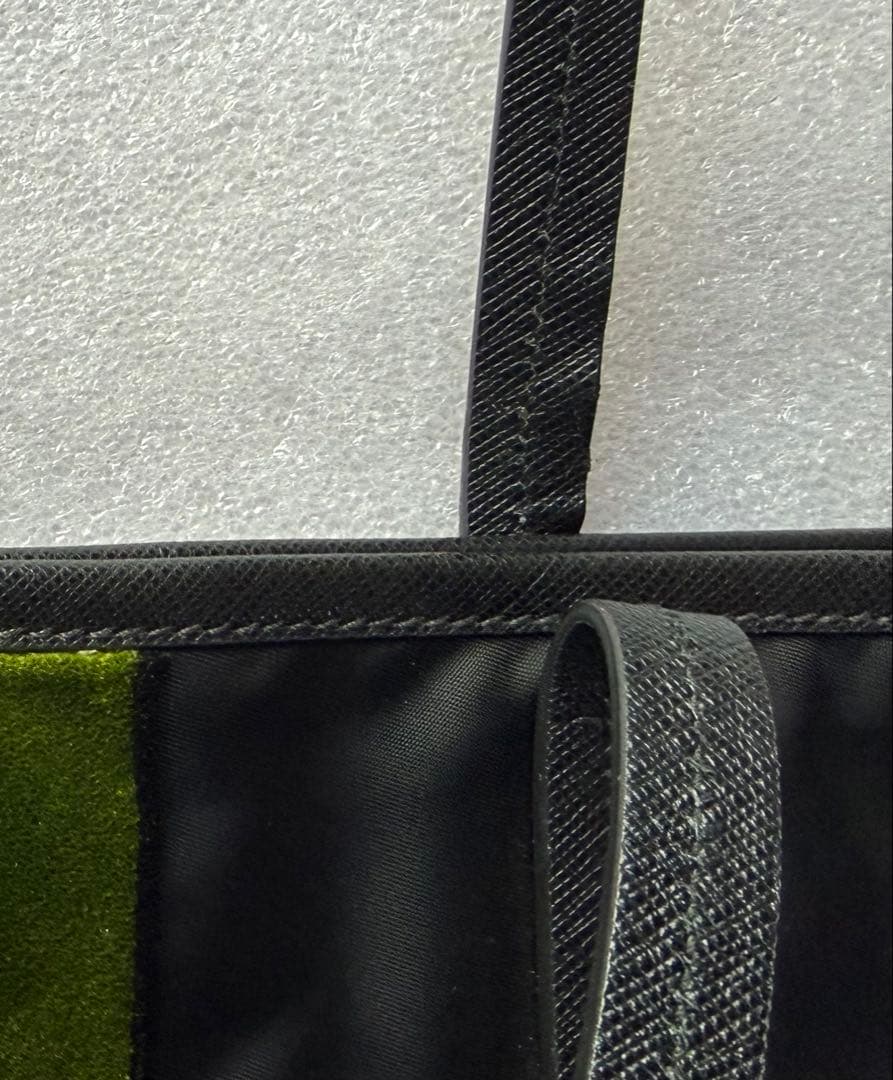 PRADA　プラダ　ナイロントートバッグ　ベルベット柄　ブラック