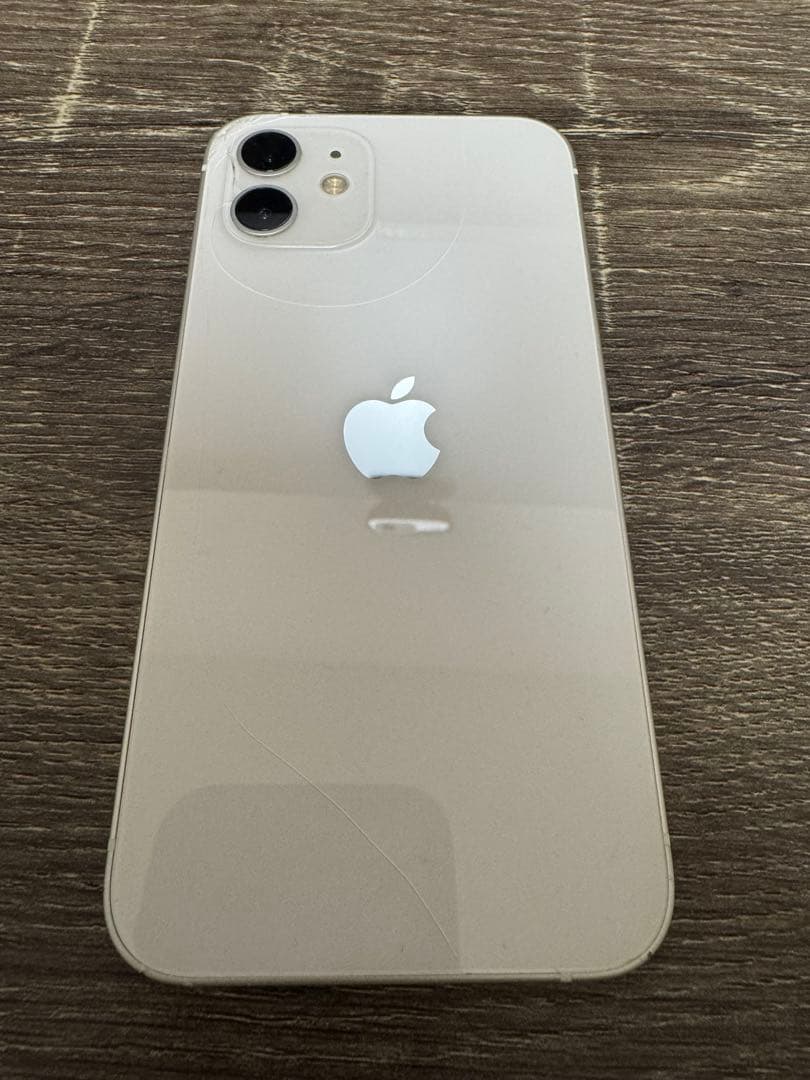 【バッテリー91%】iPhone 12 ホワイト 128 GB（背面割れ）