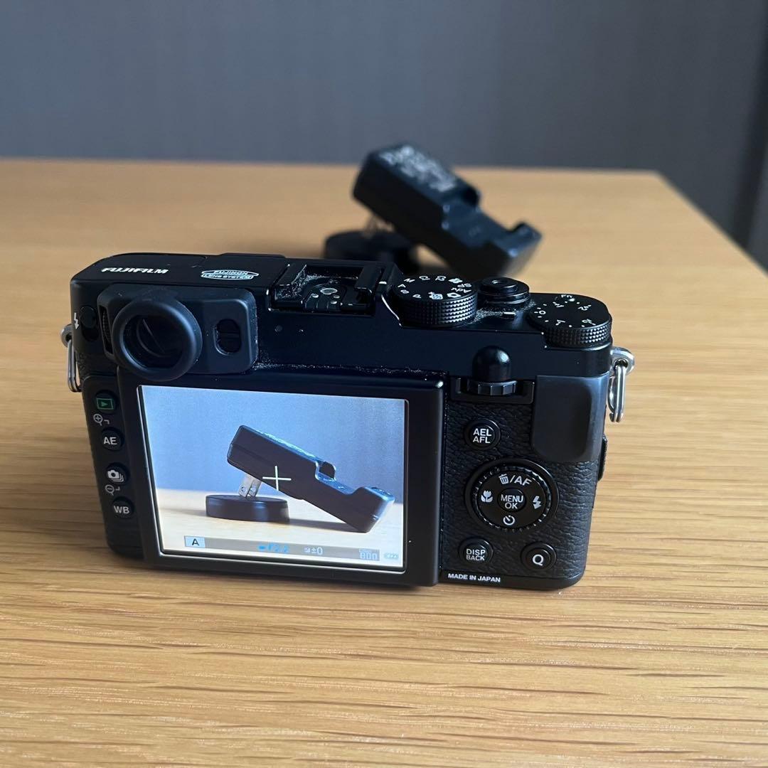 Fujifilm X20 コンパクトデジタルカメラ　ブラック