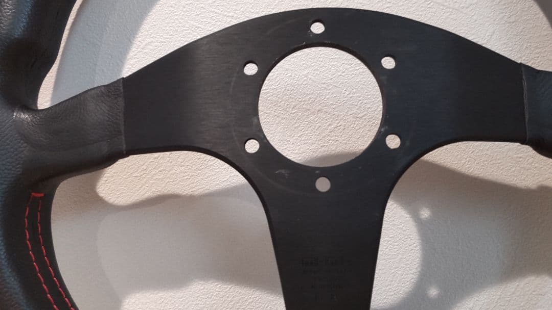 momo TUNER ステアリング 黒　350mm