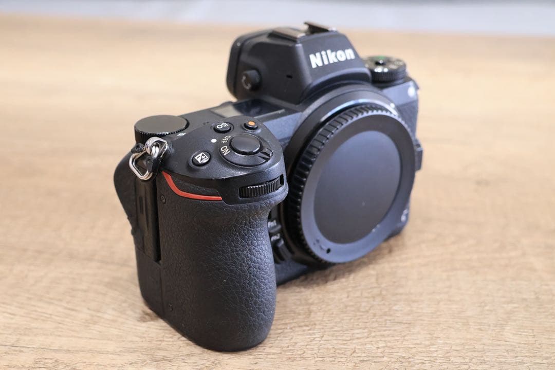 Nikon Z6 ボディ フルサイズミラーレスカメラ