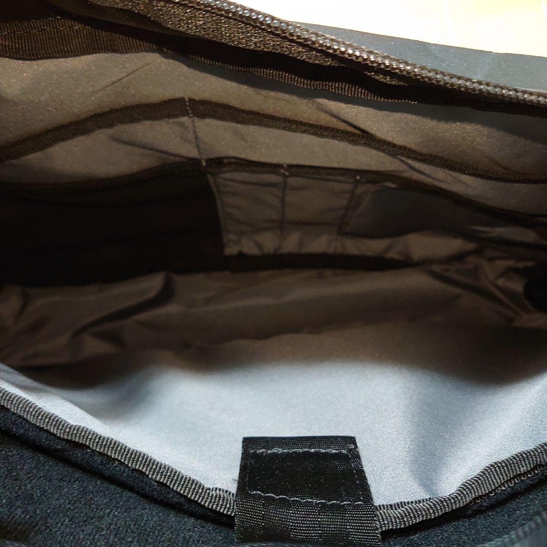 バッグ CHROME KADET MAX BLACK TARP