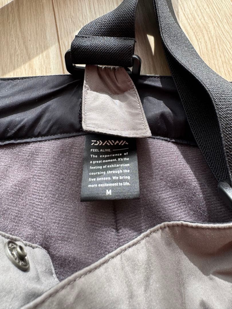 【極暖・防水】ダイワ ゴアテックス ウィンタースーツ DW-1907 Mサイズ