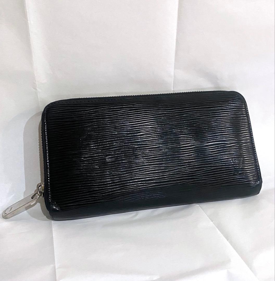 ルイヴィトン ジッピーウォレット エピ ブラック ラウンド 長財布