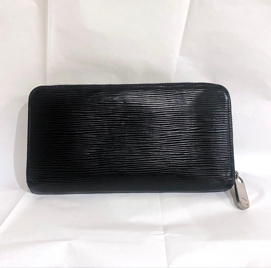 ルイヴィトン ジッピーウォレット エピ ブラック ラウンド 長財布