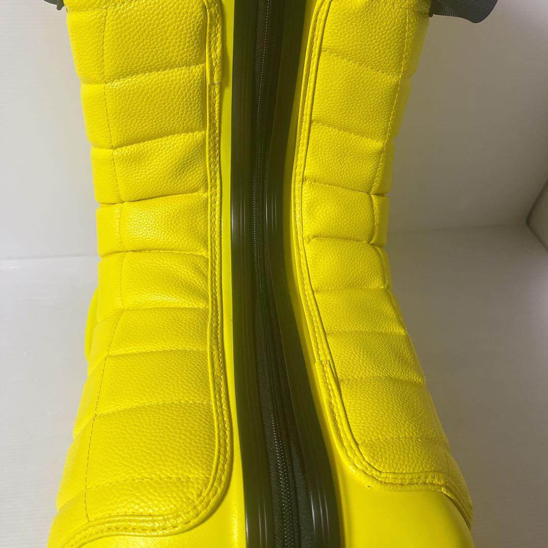 子供が乗れるキャリーケース クッションタイプ　Mサイズ