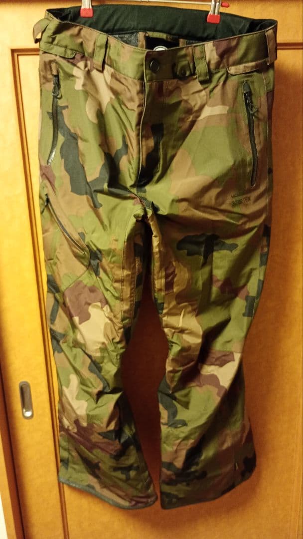 VOLCOM ボルコム GORE-TEX 　Lサイズ　パンツ
