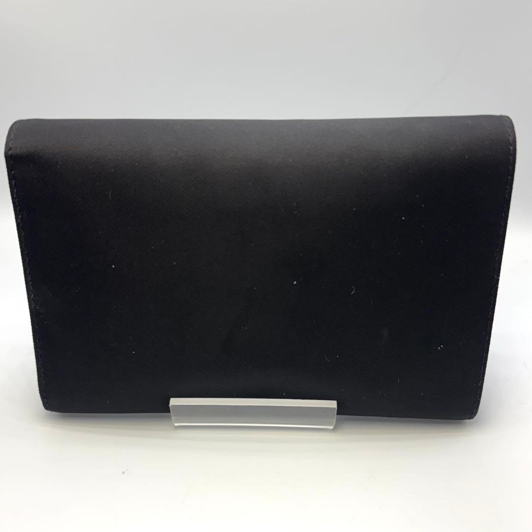 たまねぎかなこ  PRADAプラダ 三つ折り長財布