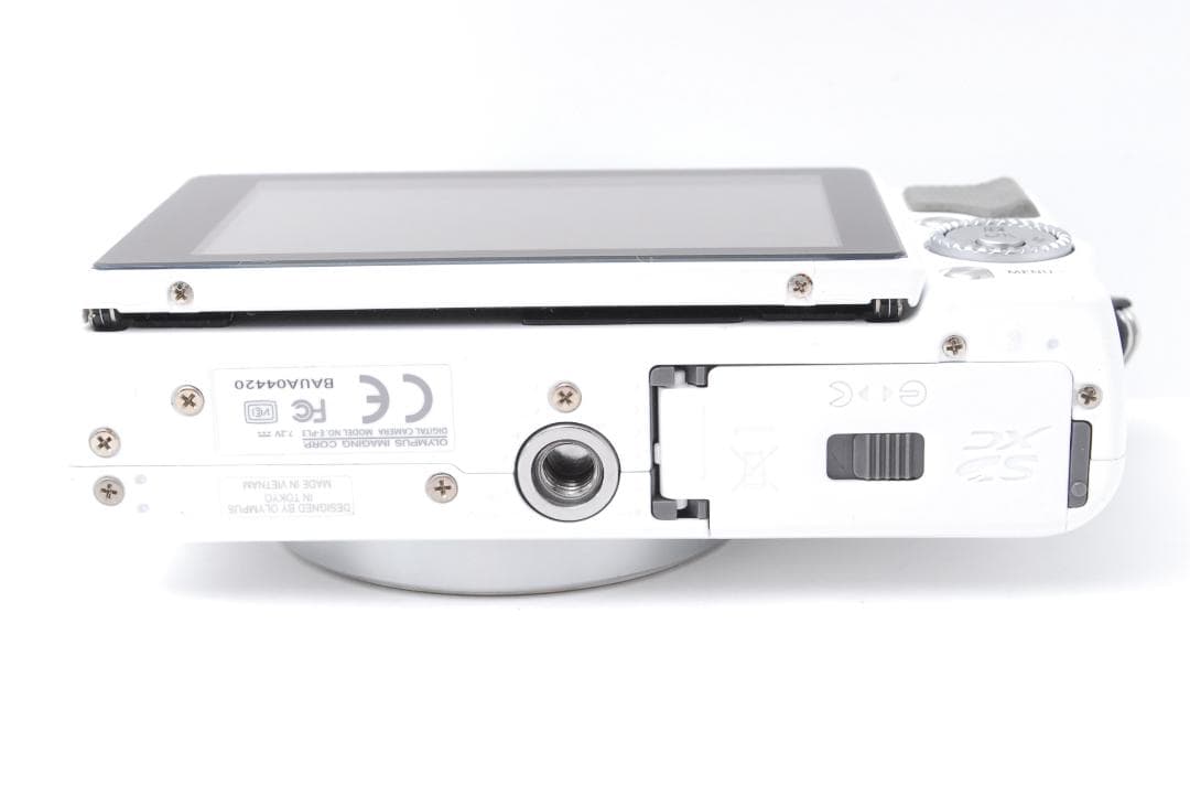 【箱・付属品・フラッシュ付き　美品】OLYMPUS PEN Lite E-PL3