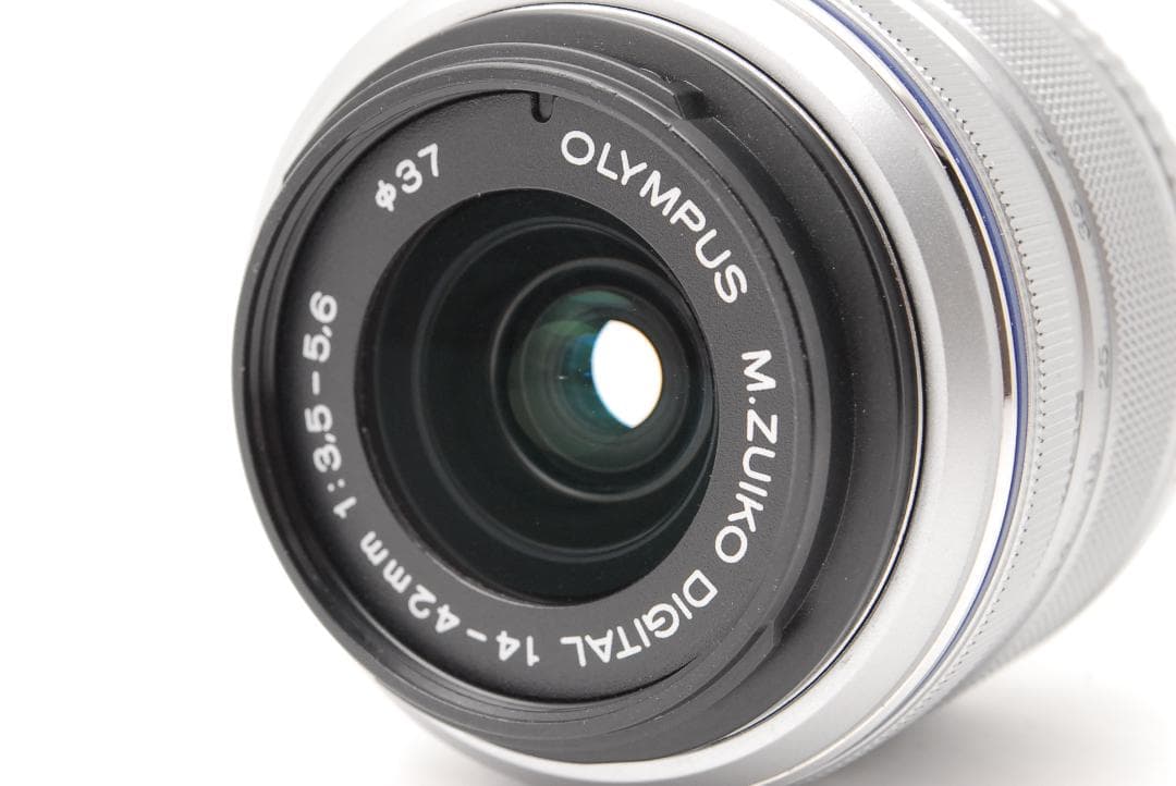 【箱・付属品・フラッシュ付き　美品】OLYMPUS PEN Lite E-PL3