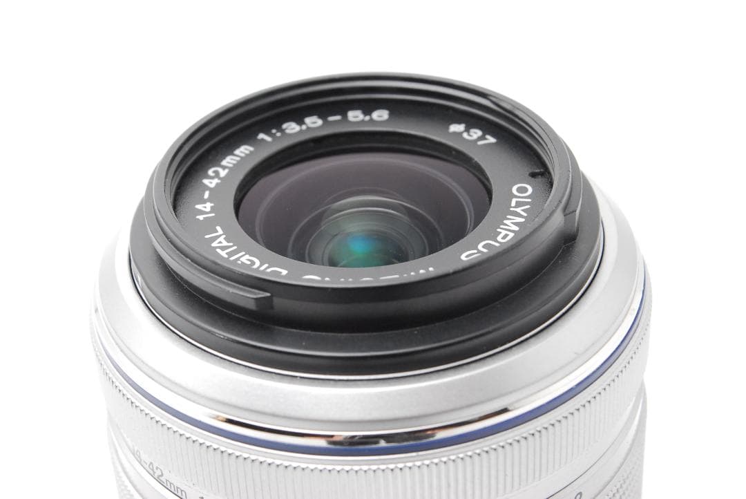 【箱・付属品・フラッシュ付き　美品】OLYMPUS PEN Lite E-PL3