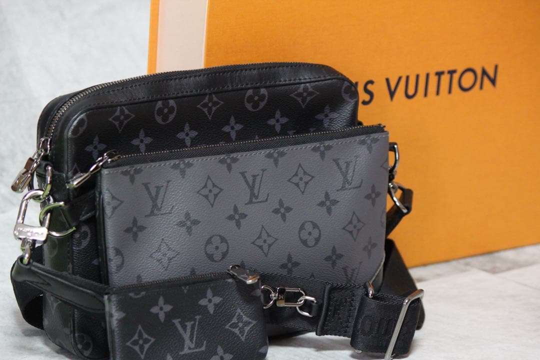 LOUIS VUITTON グレー メッセンジャーバッグ