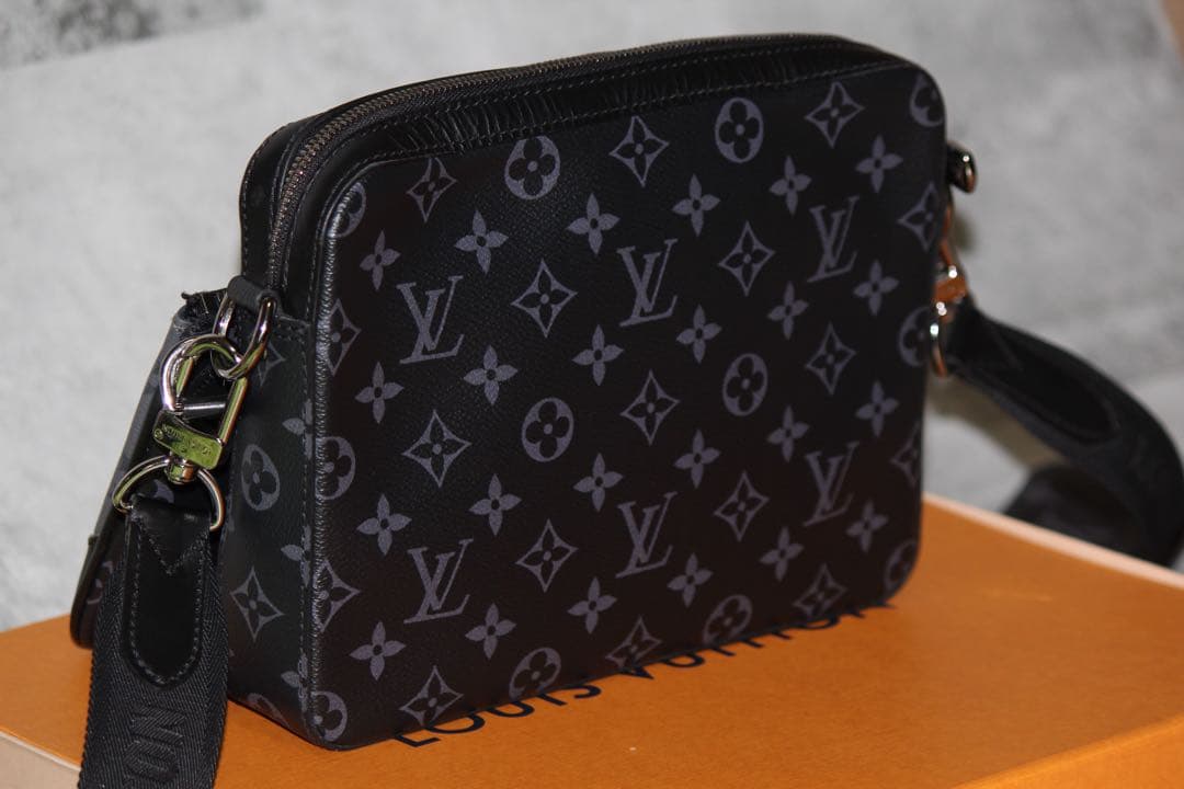 LOUIS VUITTON グレー メッセンジャーバッグ