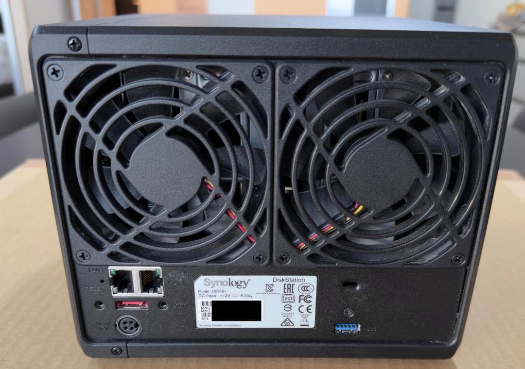 Synology DS918+ 4ベイ NAS 純正8GBメモリ 箱あり