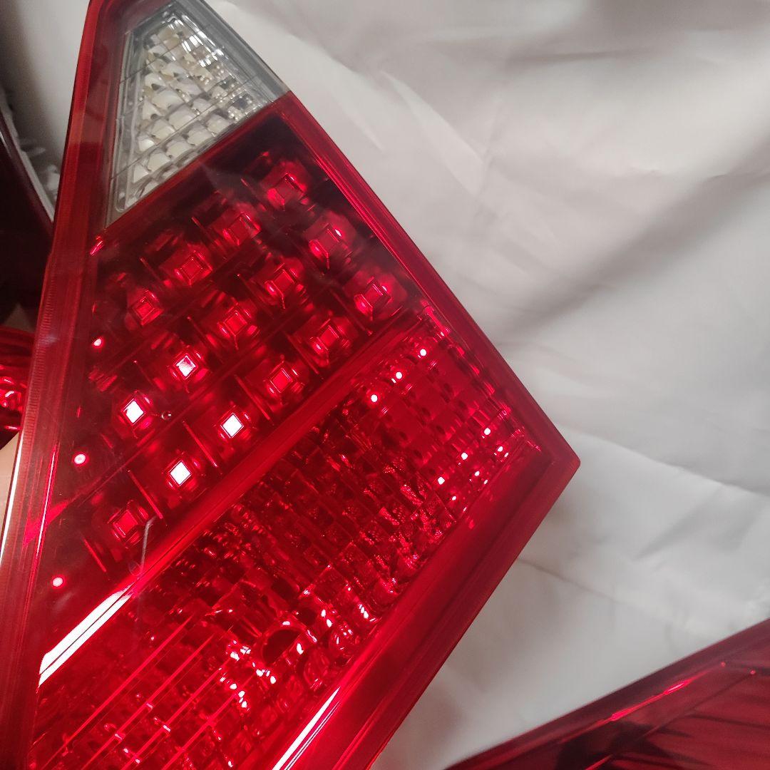 ヴェルファイア／アルファード20系純正 テールランプ LED