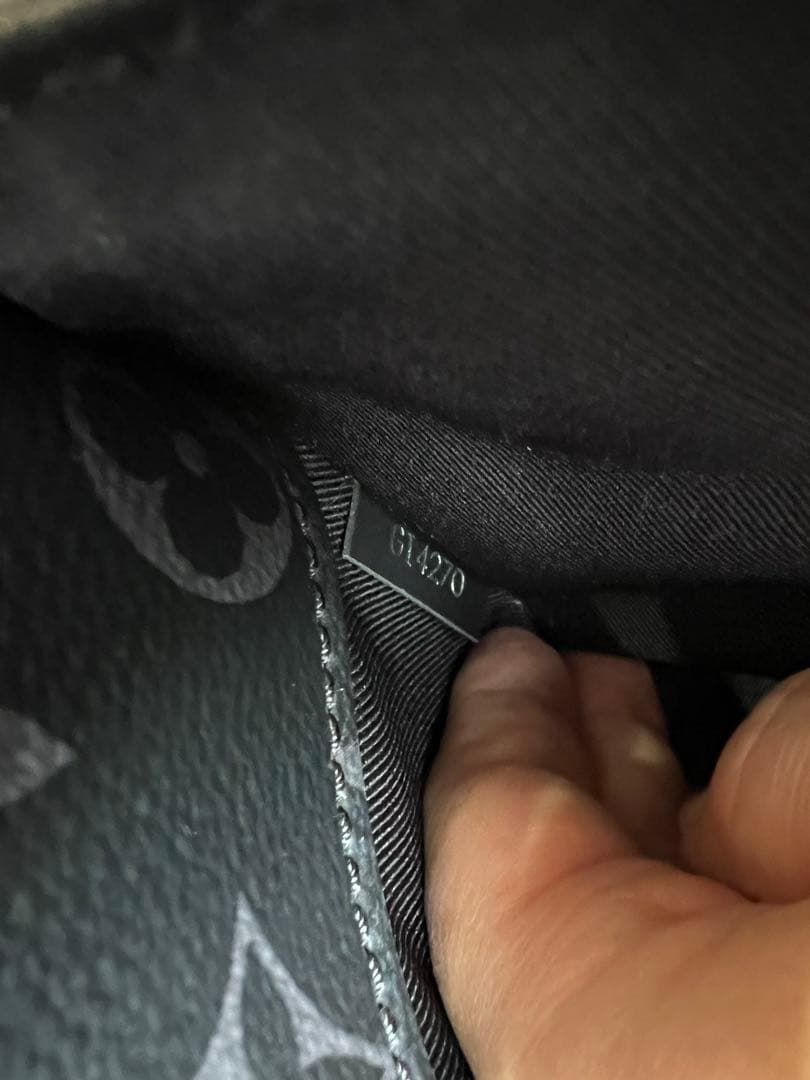 ルイ・ヴィトン メッセンジャーバッグ ブラック