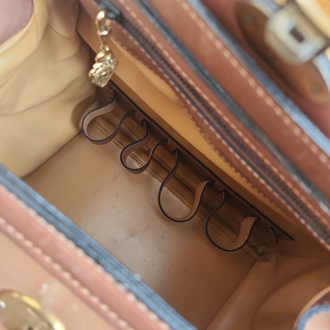 GUCCI　グッチ　バニティバッグ　本革