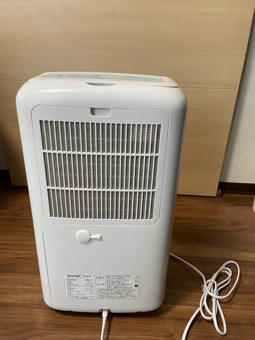 SHARP 除湿機 衣類乾燥機　プラズマクラスターCV-P71-W