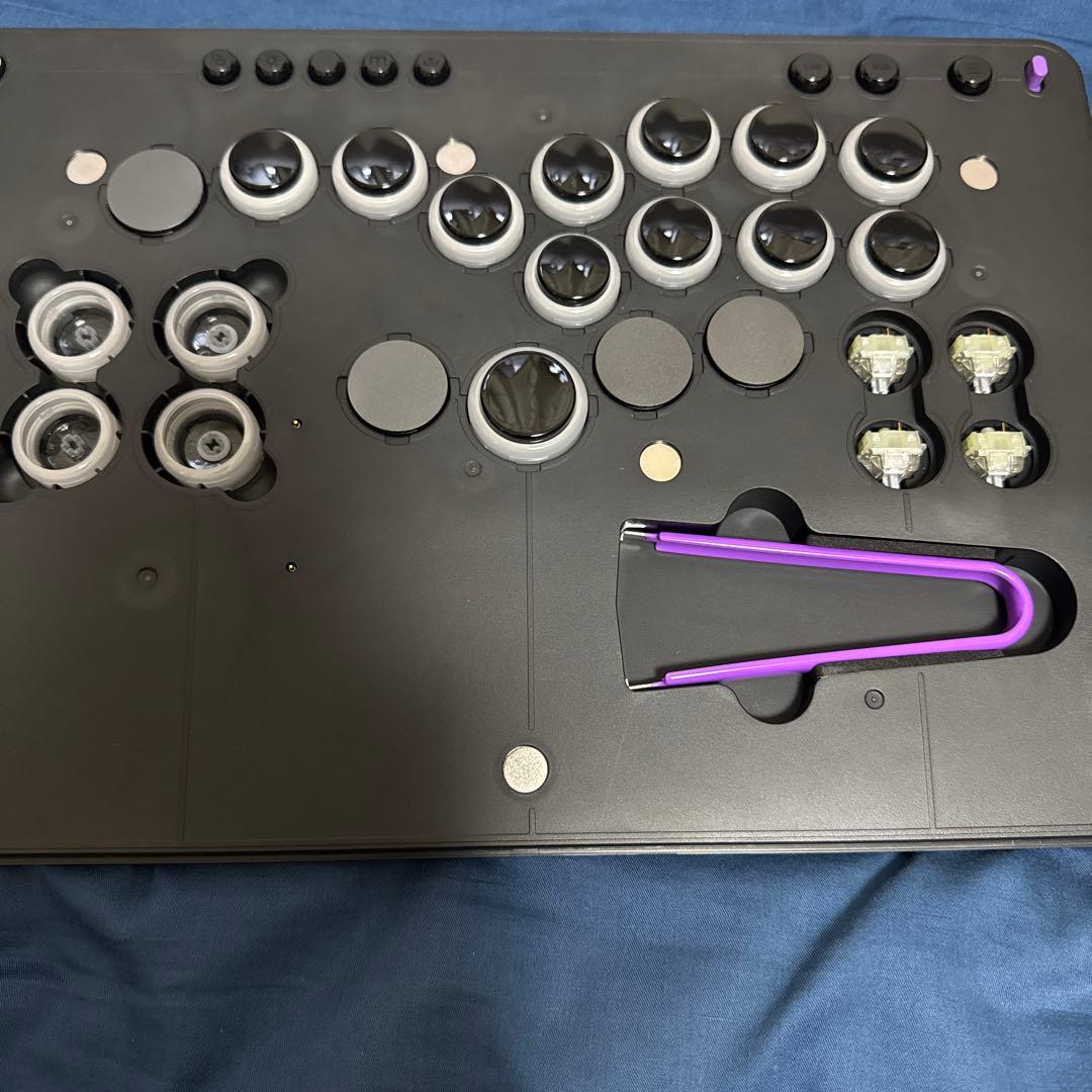 Victrix Pro KO Xbox用コントローラー