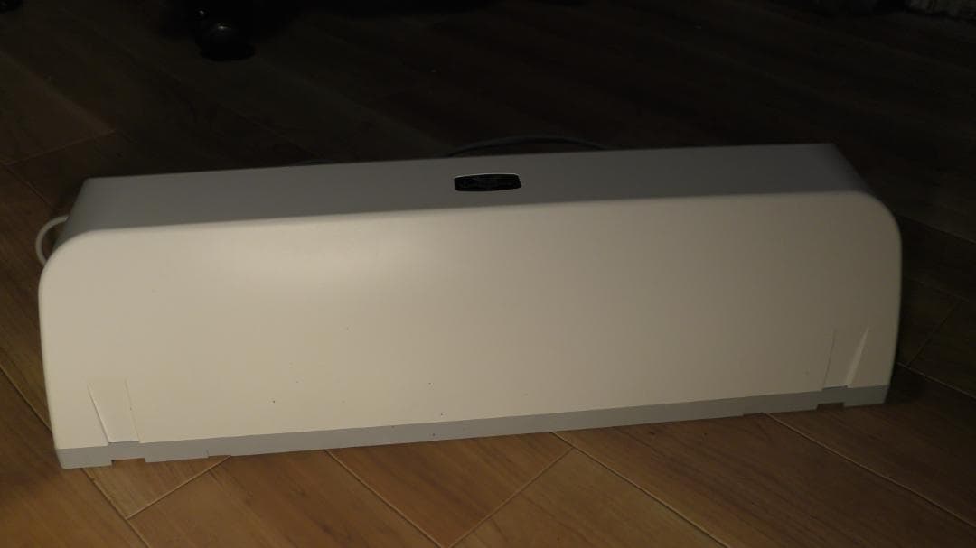 壁掛け電気ストーブ