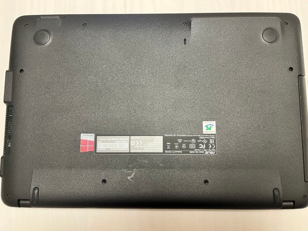 【美品】ノートパソコンASUS マウスパッド他付属品5点セット／初期化済