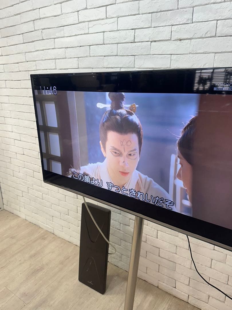 【東京都23区配送無料】パナソニック スタンド付　テレビ EQUALS セット