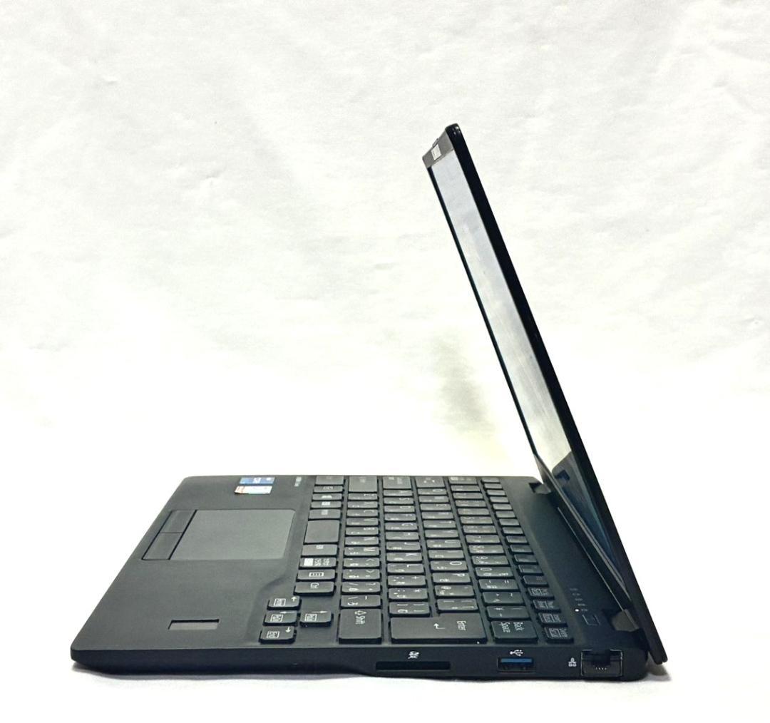 美品 2021年 軽量 薄型 LIFEBOOK U9311/FX i5 11世代