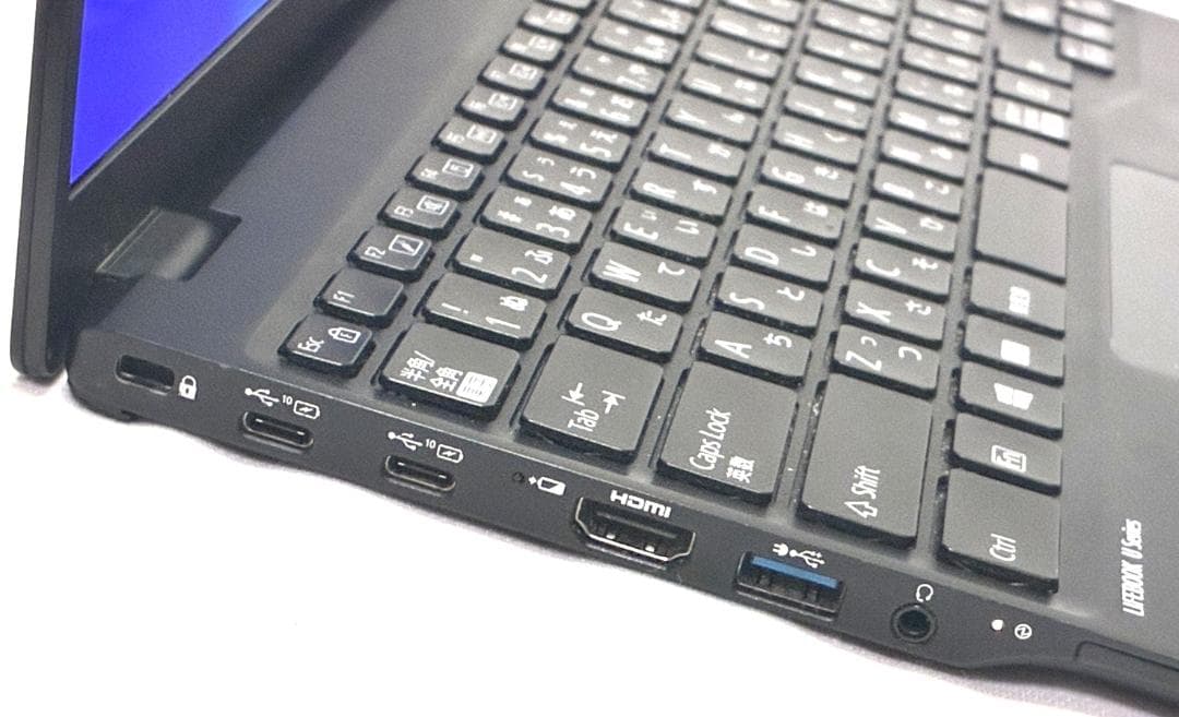 美品 2021年 軽量 薄型 LIFEBOOK U9311/FX i5 11世代